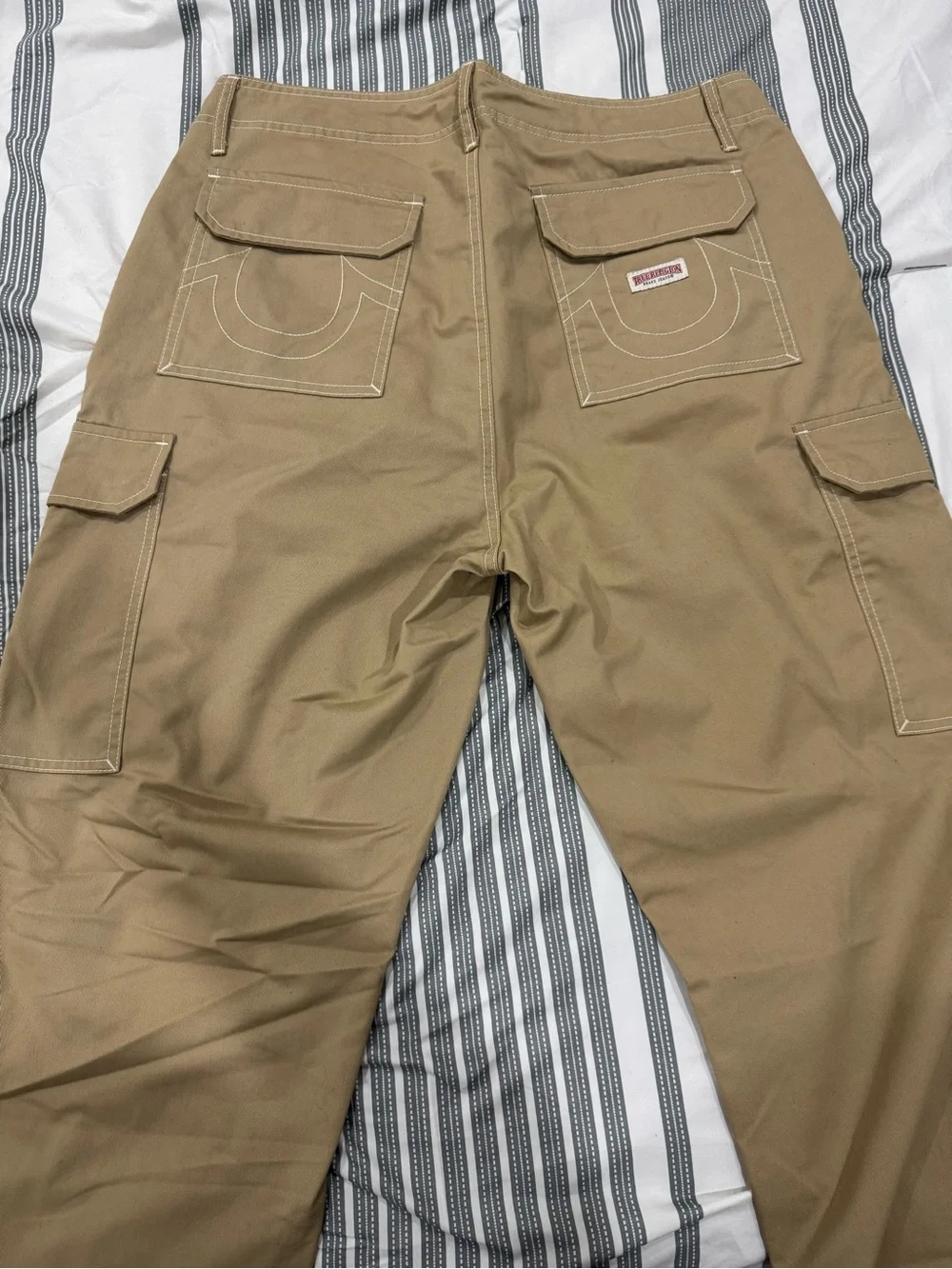 Men's True Religion Khaki Cargo Pants Size 36